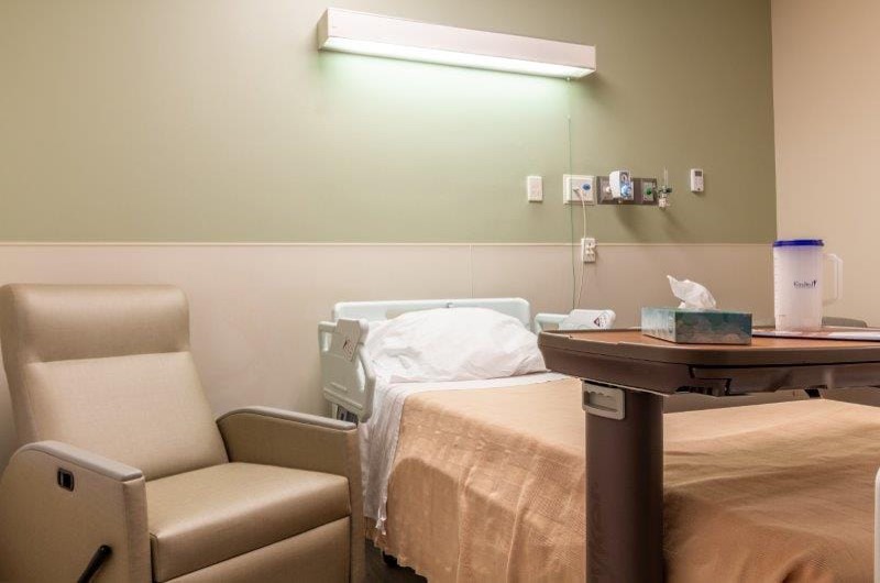 Houston Medical Center - Patient Room w Cup 3 - ARU