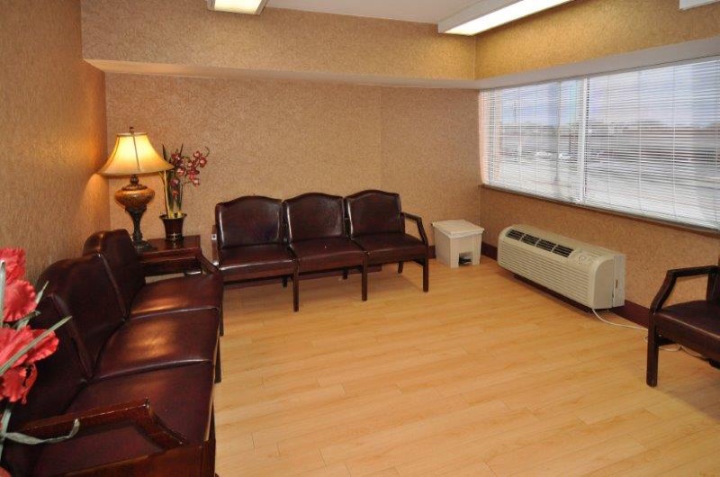 Arlington Waiting Room - Tarrant County - Arlington