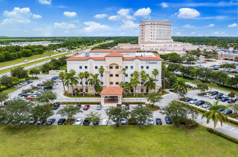 the Palm Beaches - Exterior - ARU