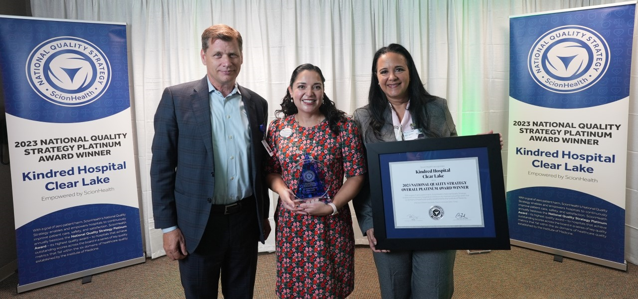 Kindred Hospitals Clear Lake staff receive award